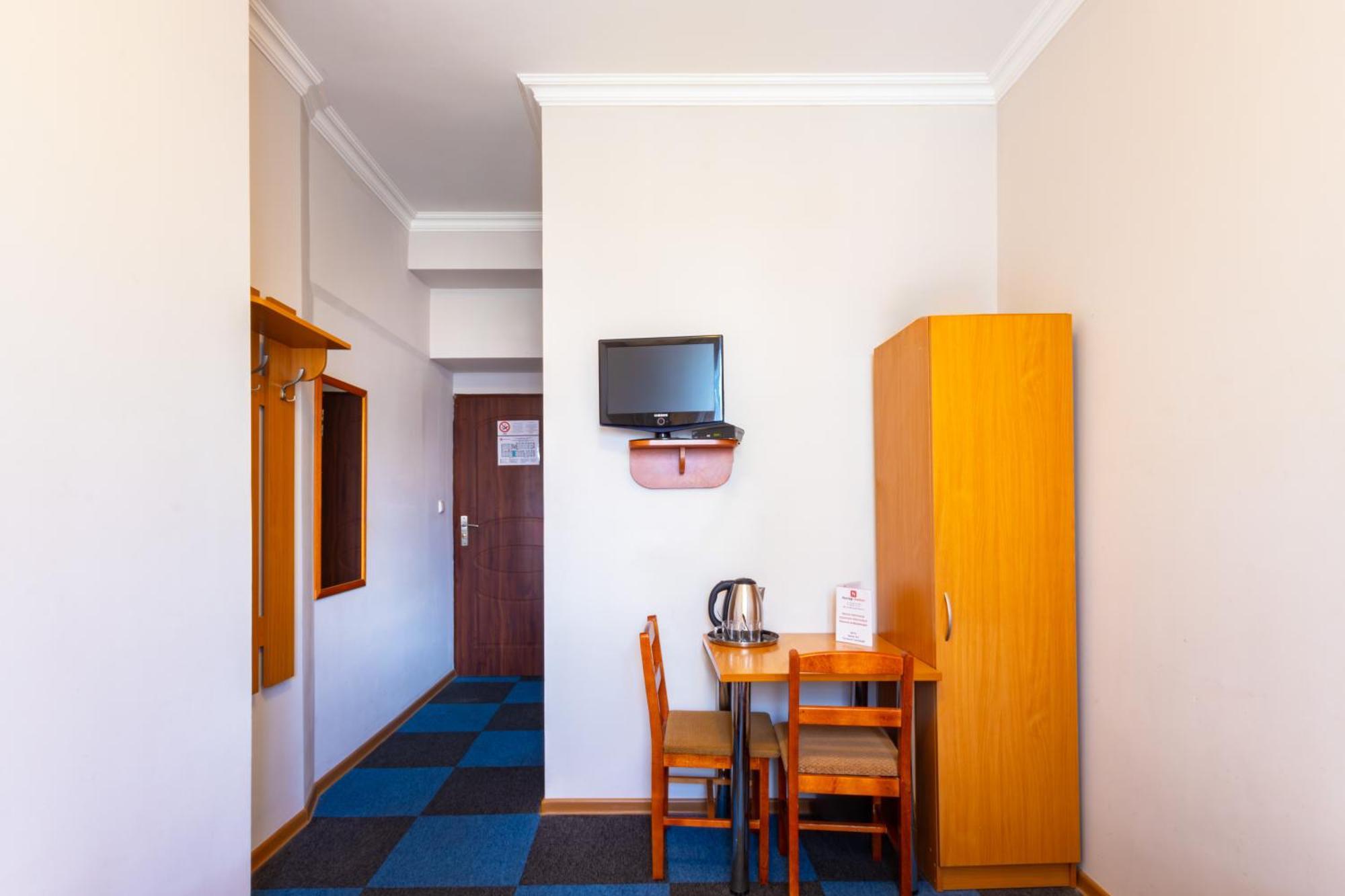 Noclegi Stadion Bed & Breakfast Warsaw Exterior photo