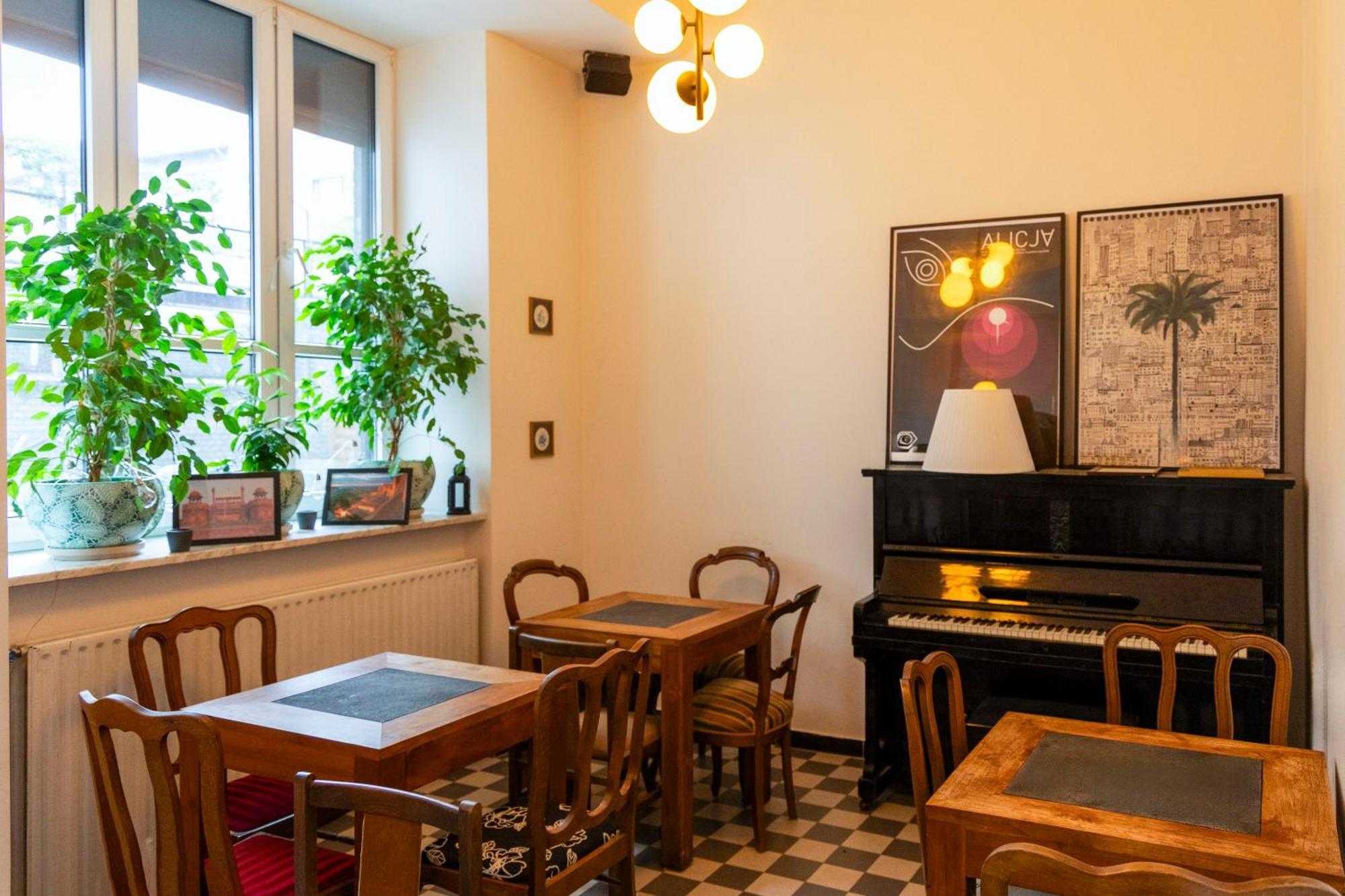 Noclegi Stadion Bed & Breakfast Warsaw Exterior photo