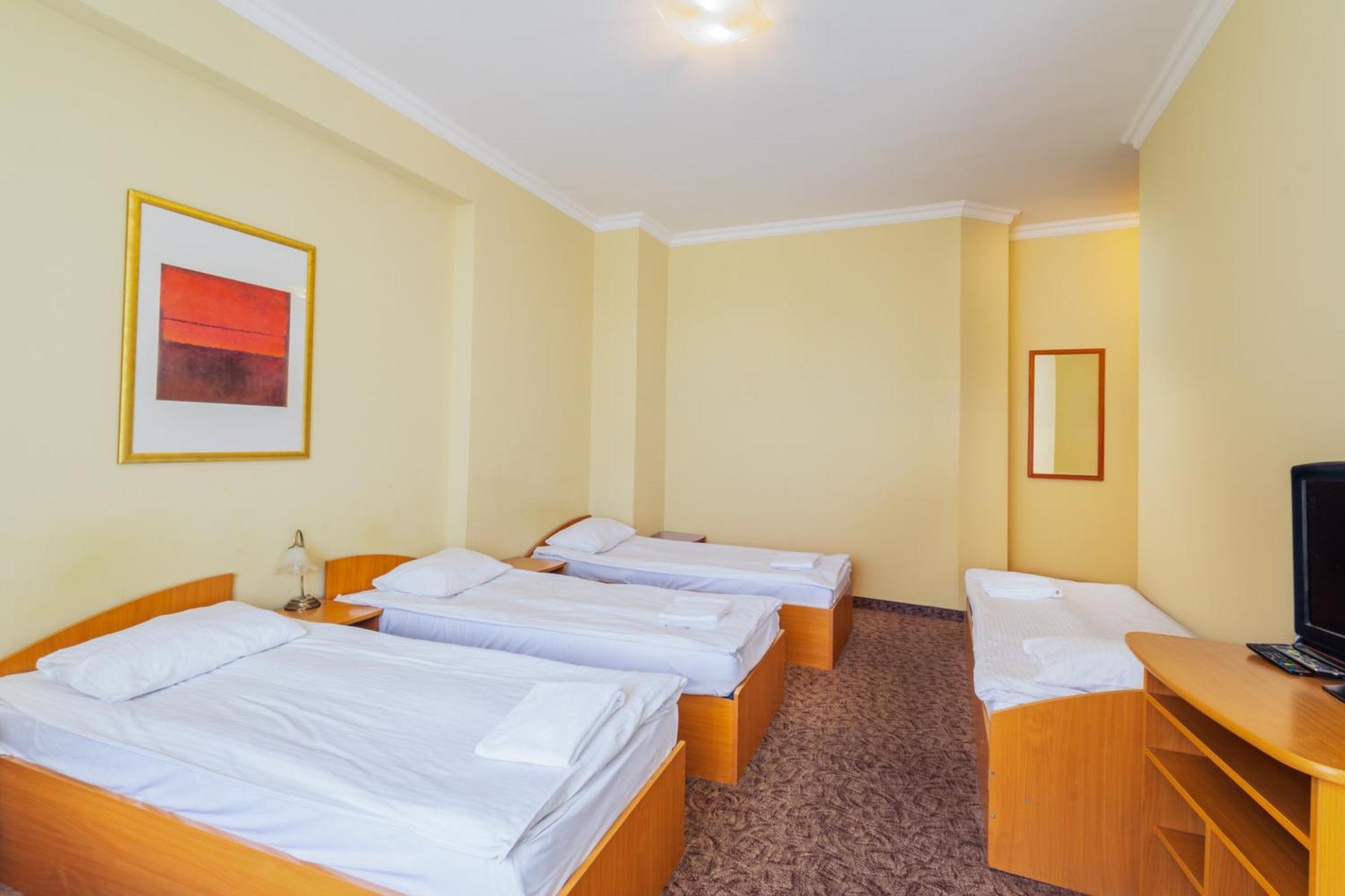 Noclegi Stadion Bed & Breakfast Warsaw Exterior photo