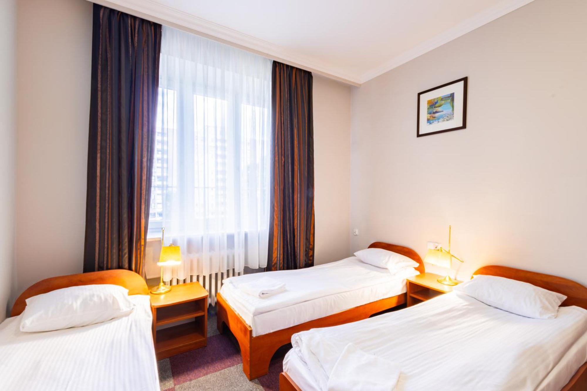 Noclegi Stadion Bed & Breakfast Warsaw Exterior photo
