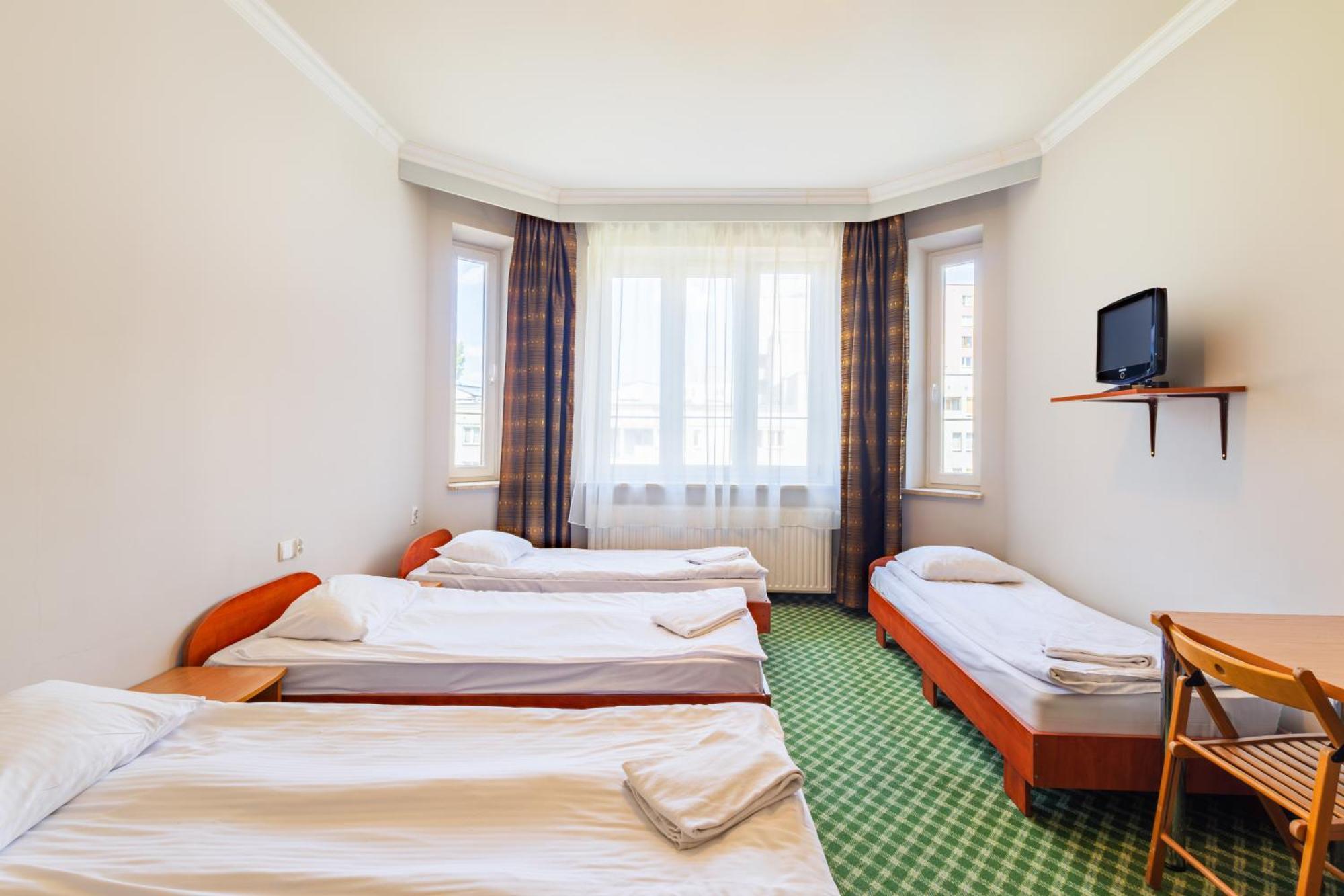 Noclegi Stadion Bed & Breakfast Warsaw Exterior photo